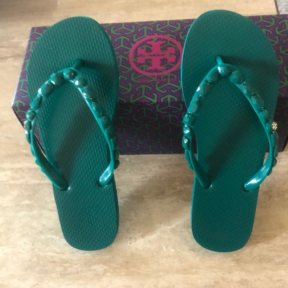 tory burch green flip flops